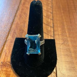 Blue Sapphire rectangular center stone in Marcasite. Size 9